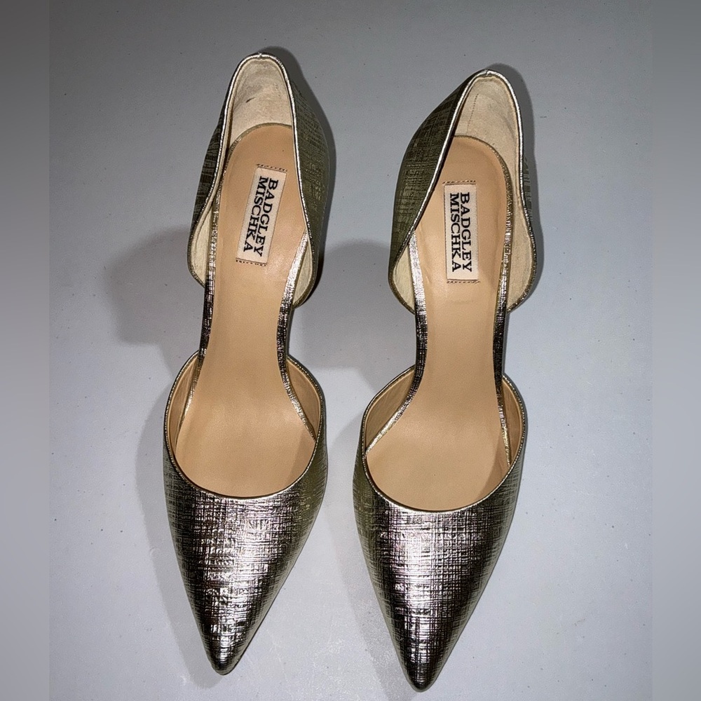 BADGLEY MISCHKA Metallic Gold Heels Rhinestone Trim 10 M - Picture 6 of 16